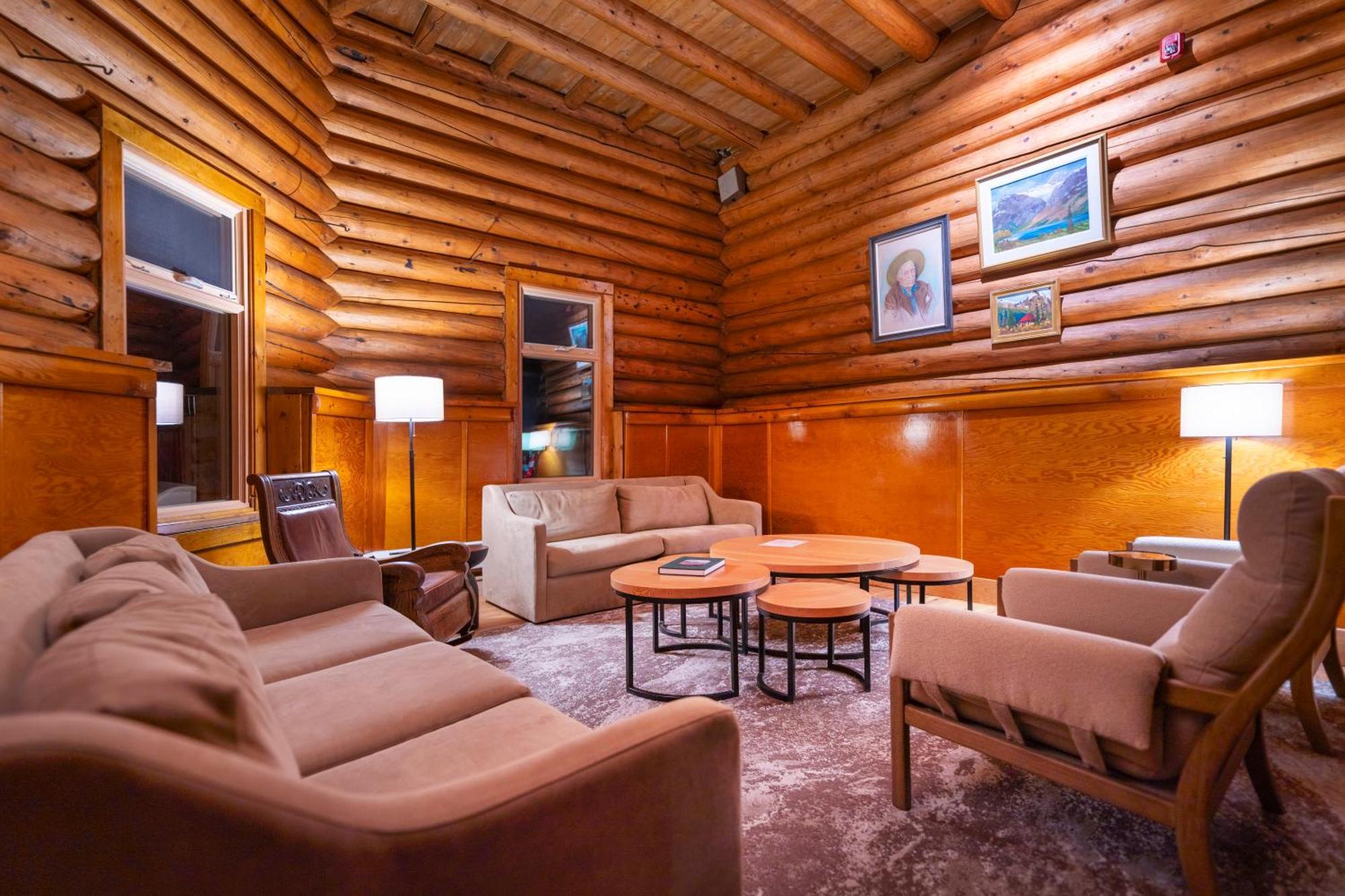 The Lodge At Bow Lake เลคหลุยส์ ภายนอก รูปภาพ